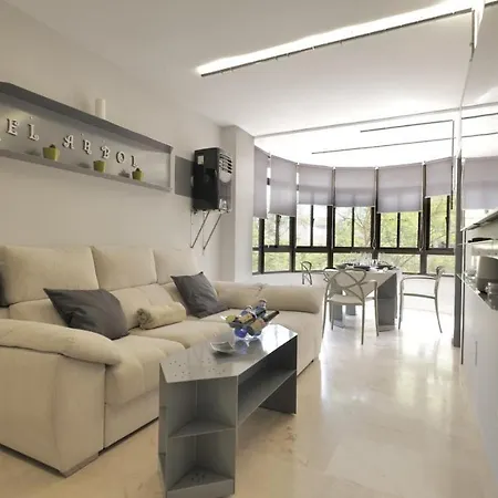 El Arbol - Rooftop Pool - Puerto Deportivo Apartment *