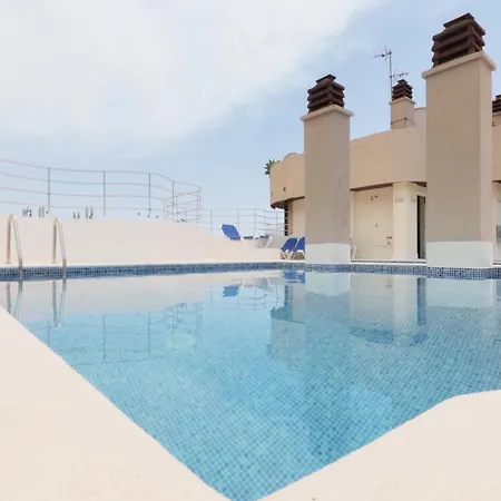 El Arbol - Rooftop Pool - Puerto Deportivo Apartment *