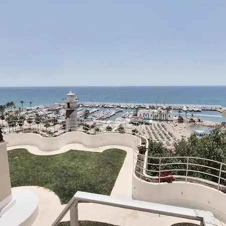 El Arbol - Rooftop Pool In Puerto Deportivo *