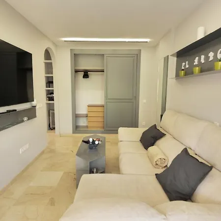 Apartment El Arbol - Rooftop Pool In Puerto Deportivo