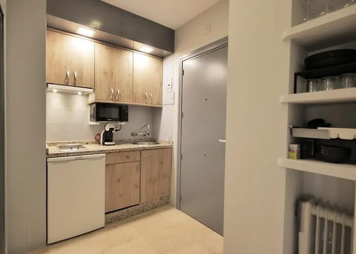 El Arbol - Rooftop Pool In Puerto Deportivo * マルベーリャ