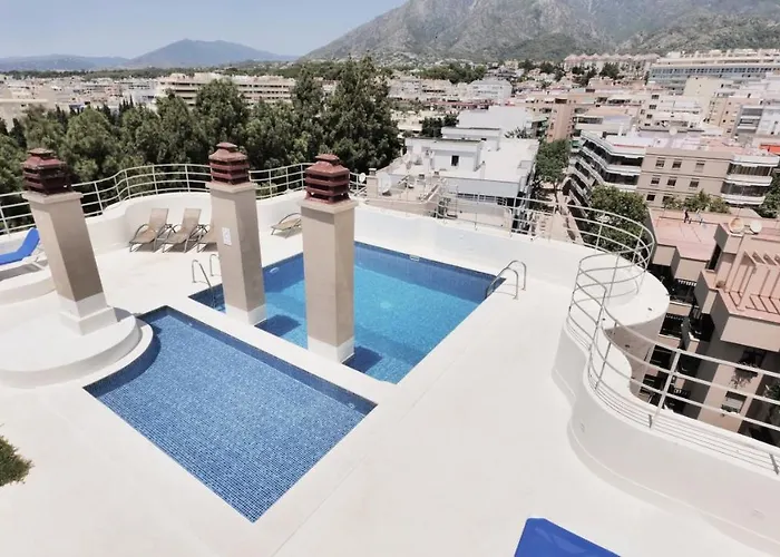 El Arbol - Rooftop Pool In Puerto Deportivo