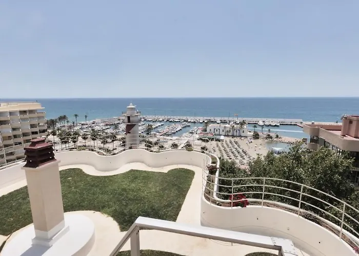 El Arbol - Rooftop Pool In Puerto Deportivo *