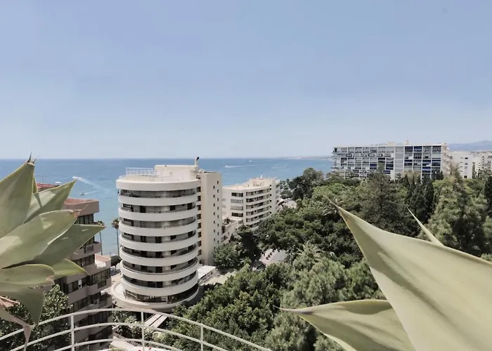 アパート El Arbol - Rooftop Pool In Puerto Deportivo マルベーリャ