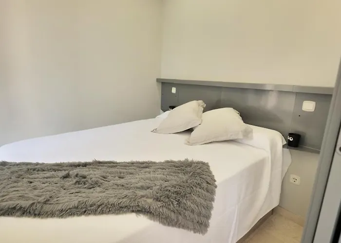 El Arbol - Rooftop Pool In Puerto Deportivo * マルベーリャ